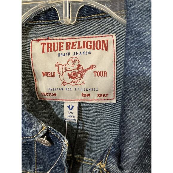 True Religion Men’s Jesse SN Trucker Jean Jacket Sz S NWT Blue Med. Wash Denim - Picture 3 of 7